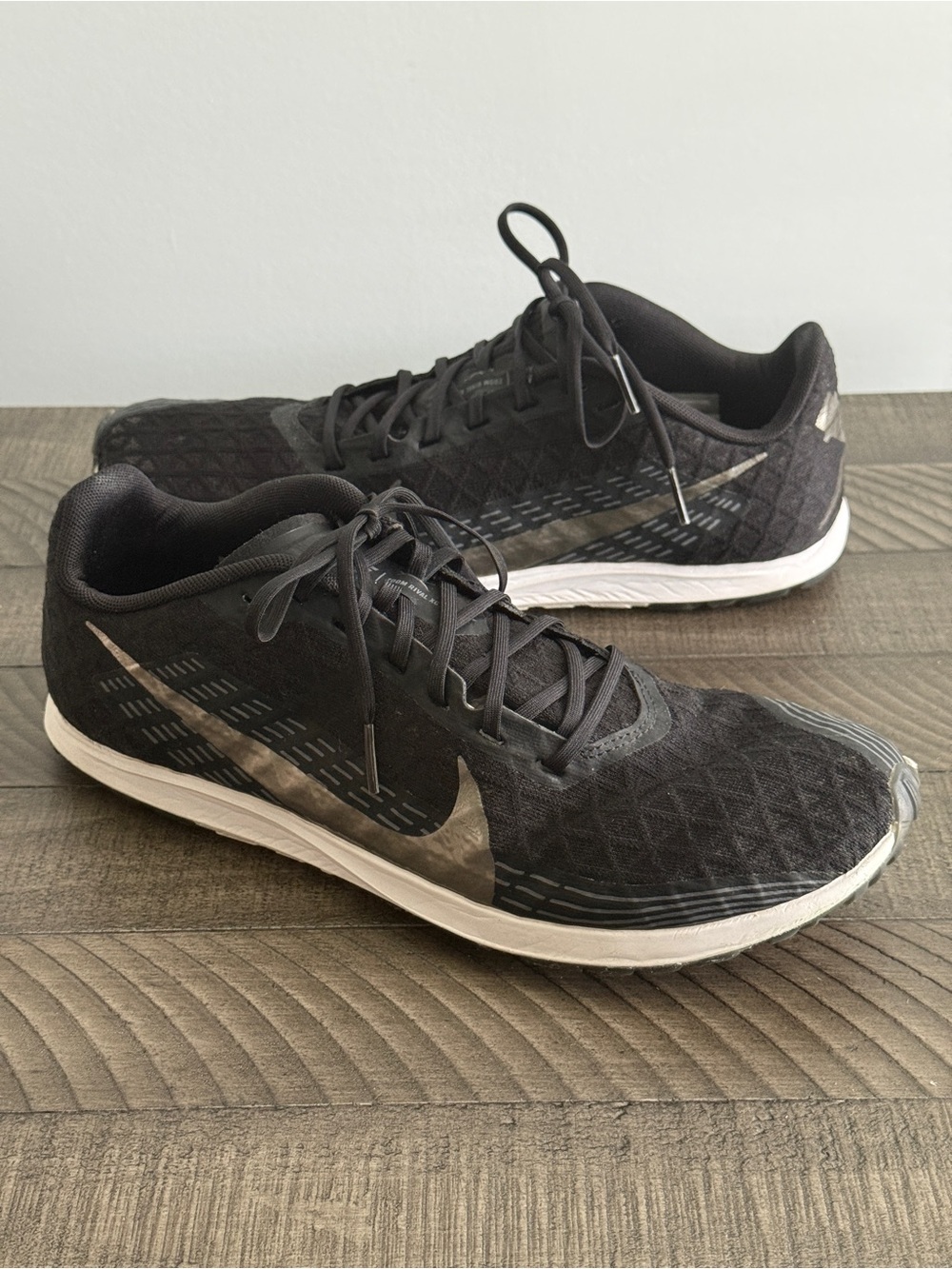 Nike Zoom Rival XC Black Metallic Silver Sneakers Size 9